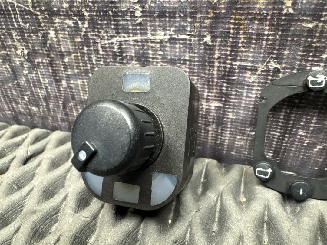 Кнопка регулировки зеркал, 1420 рублей, Красноярск