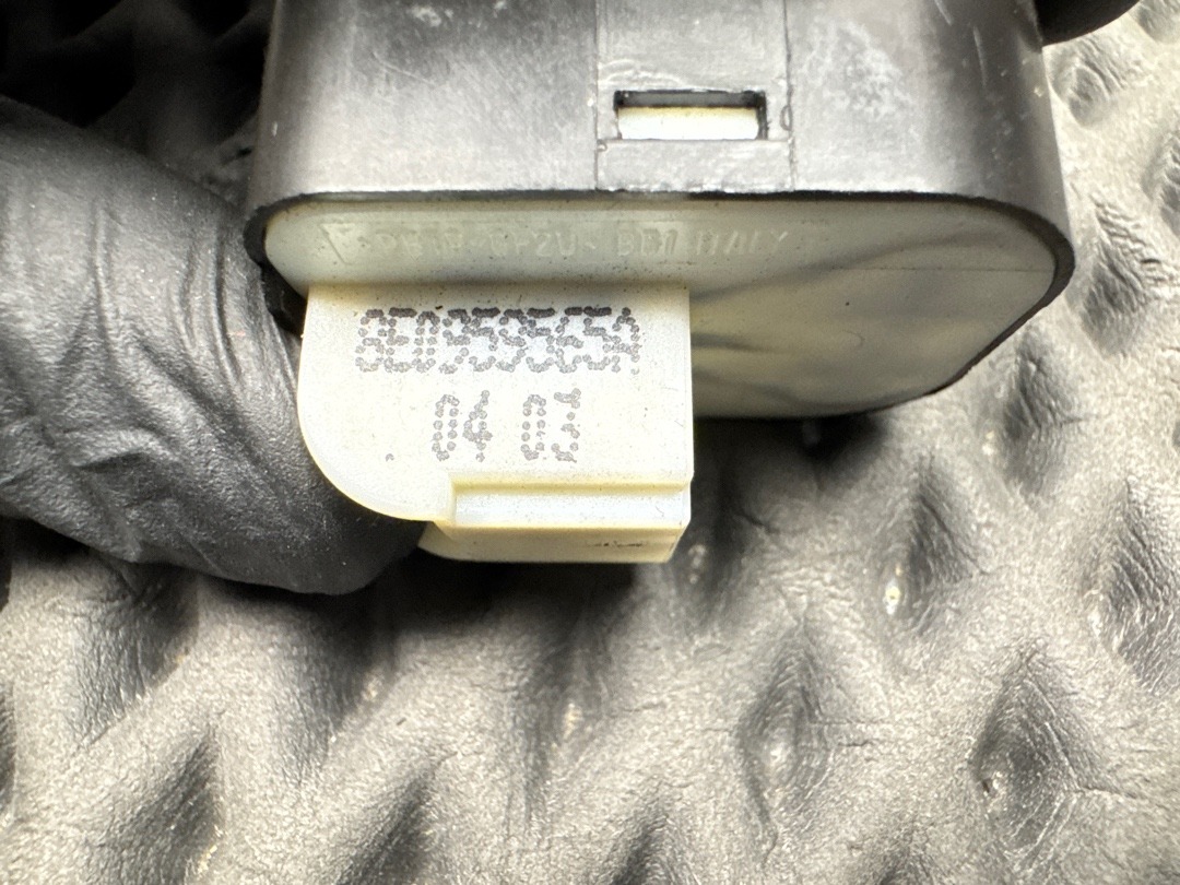 Кнопка регулировки зеркал, 1420 рублей, Красноярск