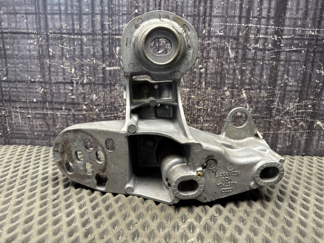 Кронштейн двигателя, 1110 рублей, Красноярск