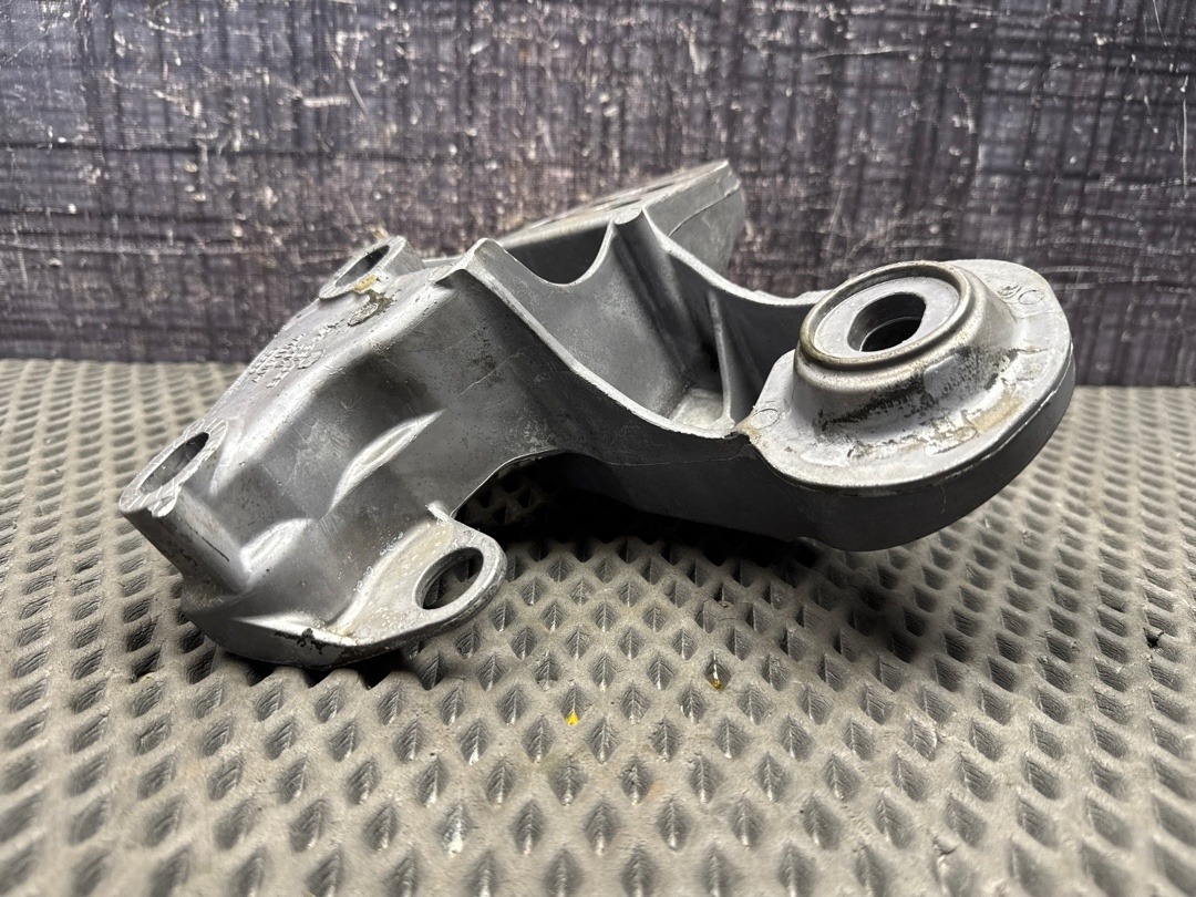 Кронштейн двигателя, 1110 рублей, Красноярск