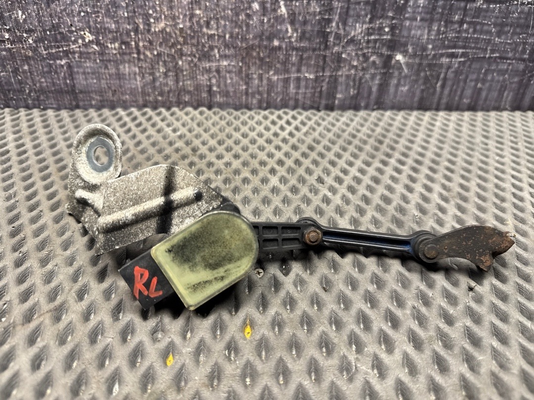 Датчик уровня подвески, 4360 рублей, Красноярск