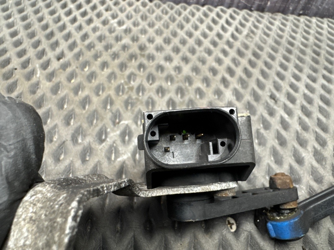 Датчик уровня подвески, 4360 рублей, Красноярск