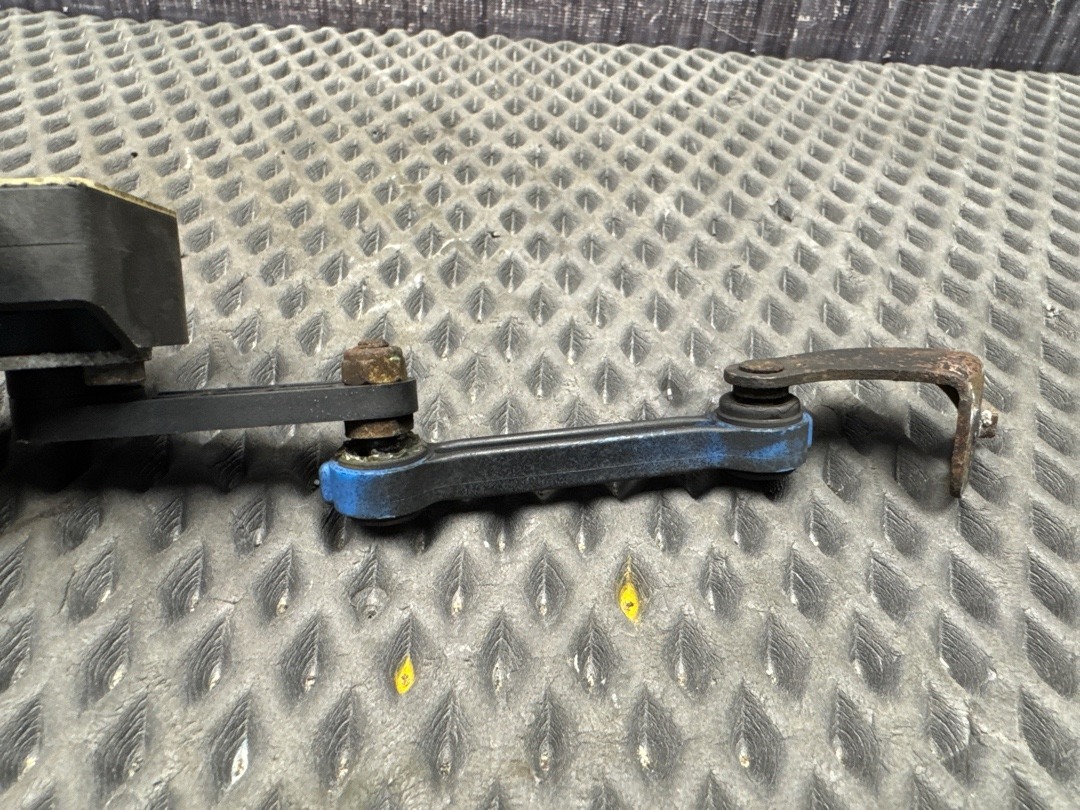 Датчик уровня подвески, 4360 рублей, Красноярск