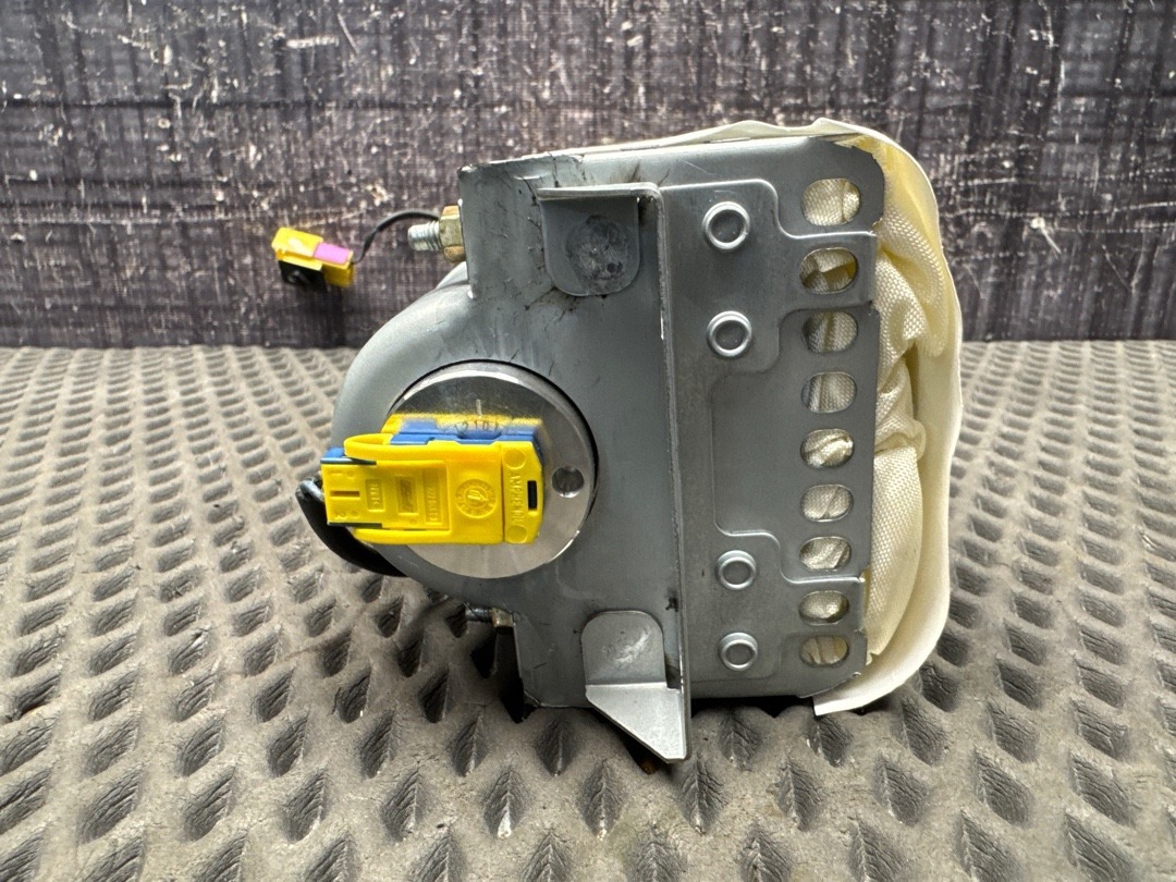 Подушка безопасности, 1520 рублей, Красноярск