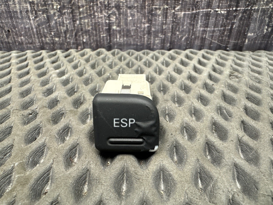 Кнопка ESP, 380 рублей, Красноярск
