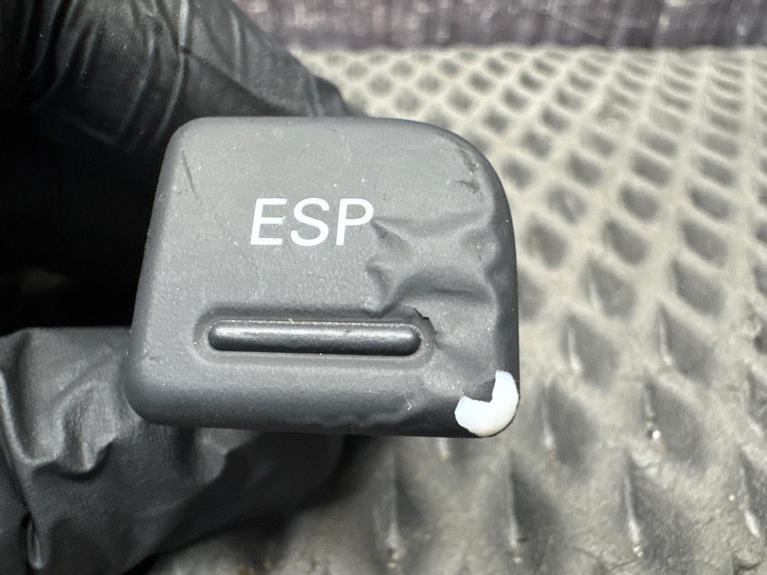 Кнопка ESP, 380 рублей, Красноярск