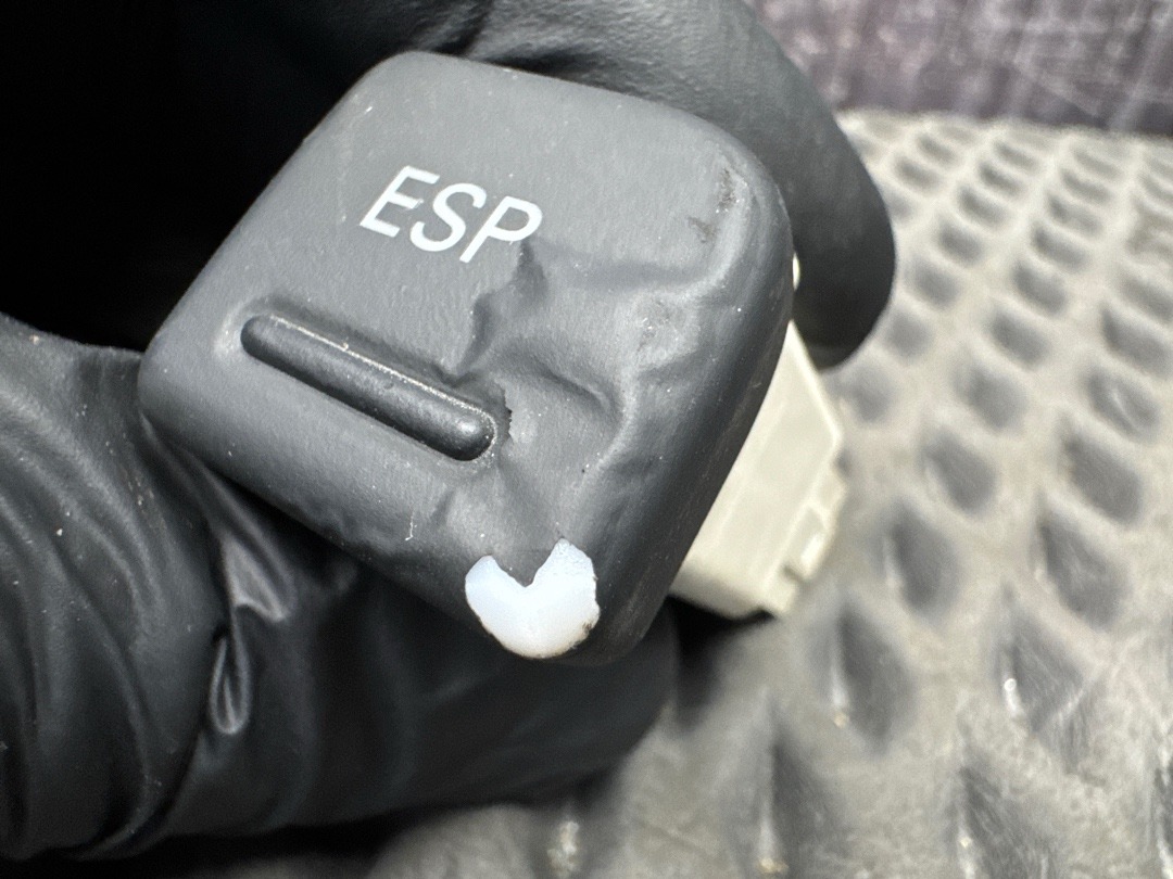 Кнопка ESP, 380 рублей, Красноярск