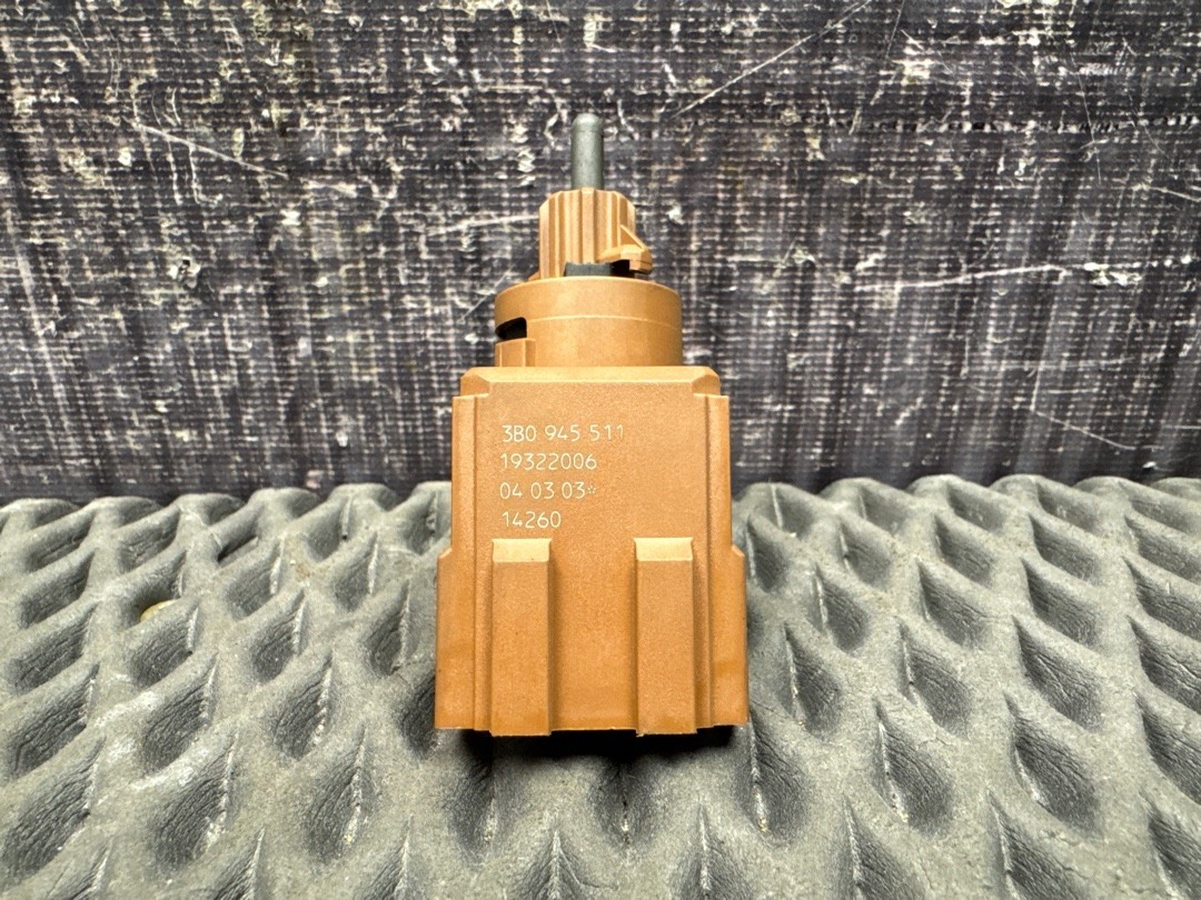 Концевик педали тормоза, 1140 рублей, Красноярск