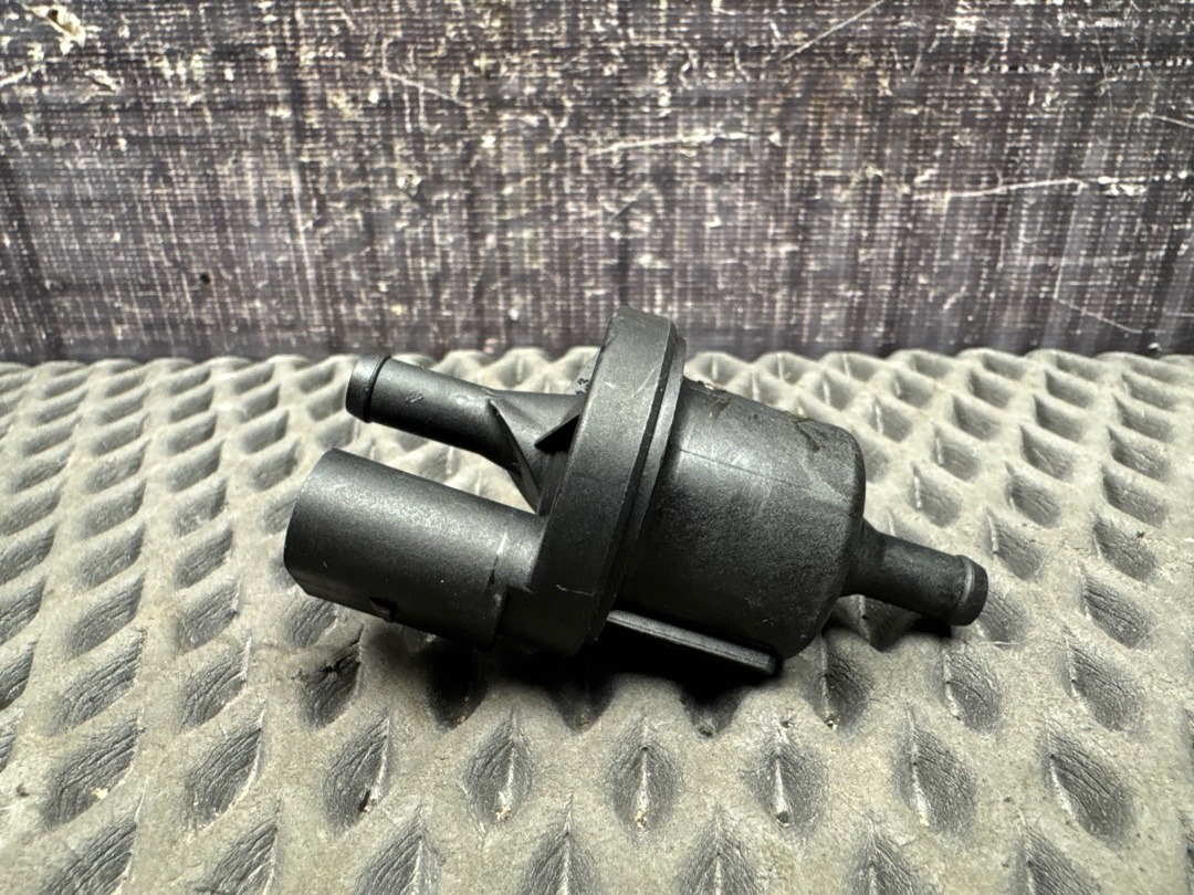 Клапан вентиляции топливного бака, 2230 рублей, Красноярск