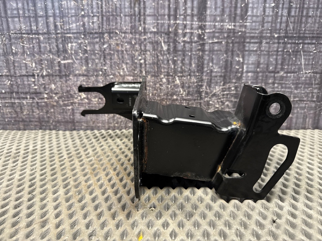 Кронштейн усилителя бампера, 1200 рублей, Красноярск