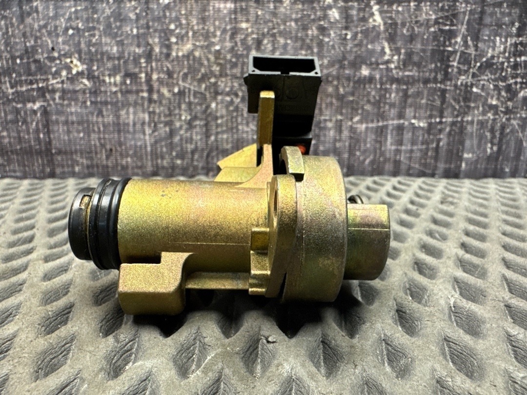 Замок багажника, 2420 рублей, Красноярск