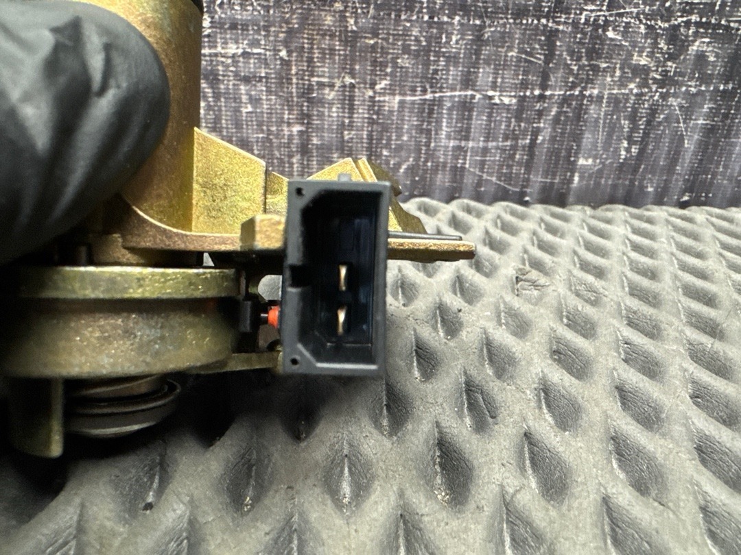 Замок багажника, 2420 рублей, Красноярск