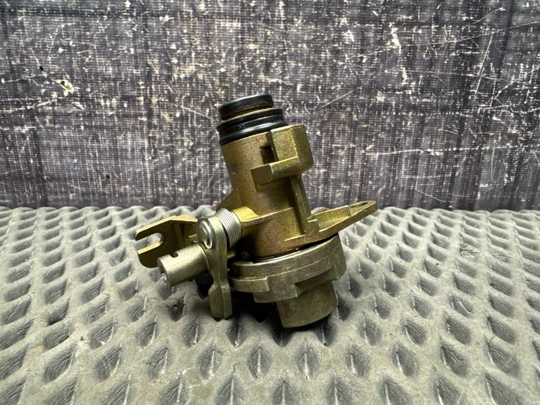 Замок багажника, 2420 рублей, Красноярск