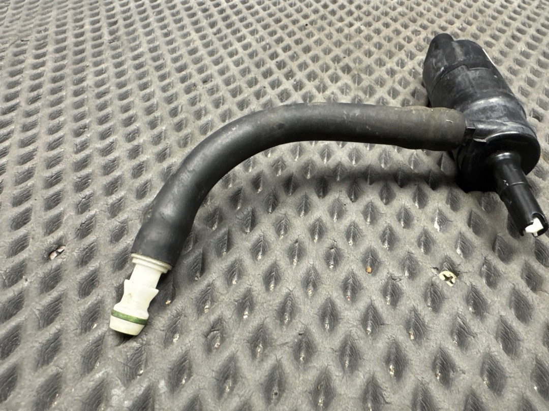 Мотор бачка стеклоомывателя, 940 рублей, Красноярск