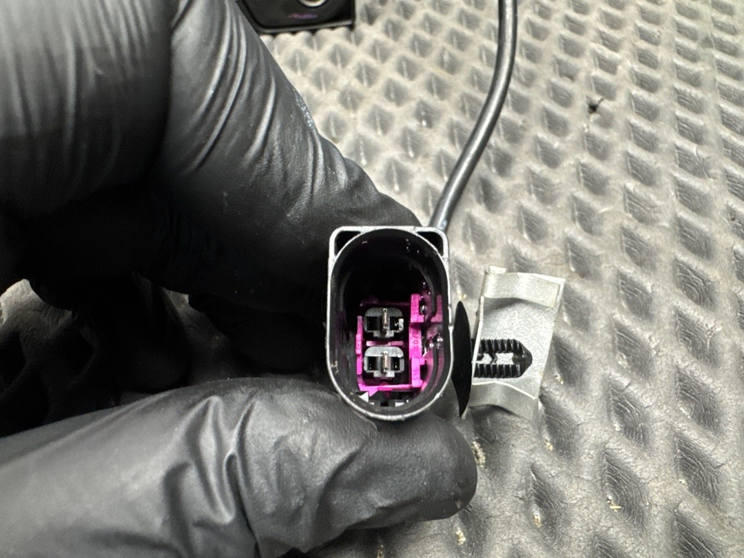 Замок капота, 1920 рублей, Красноярск