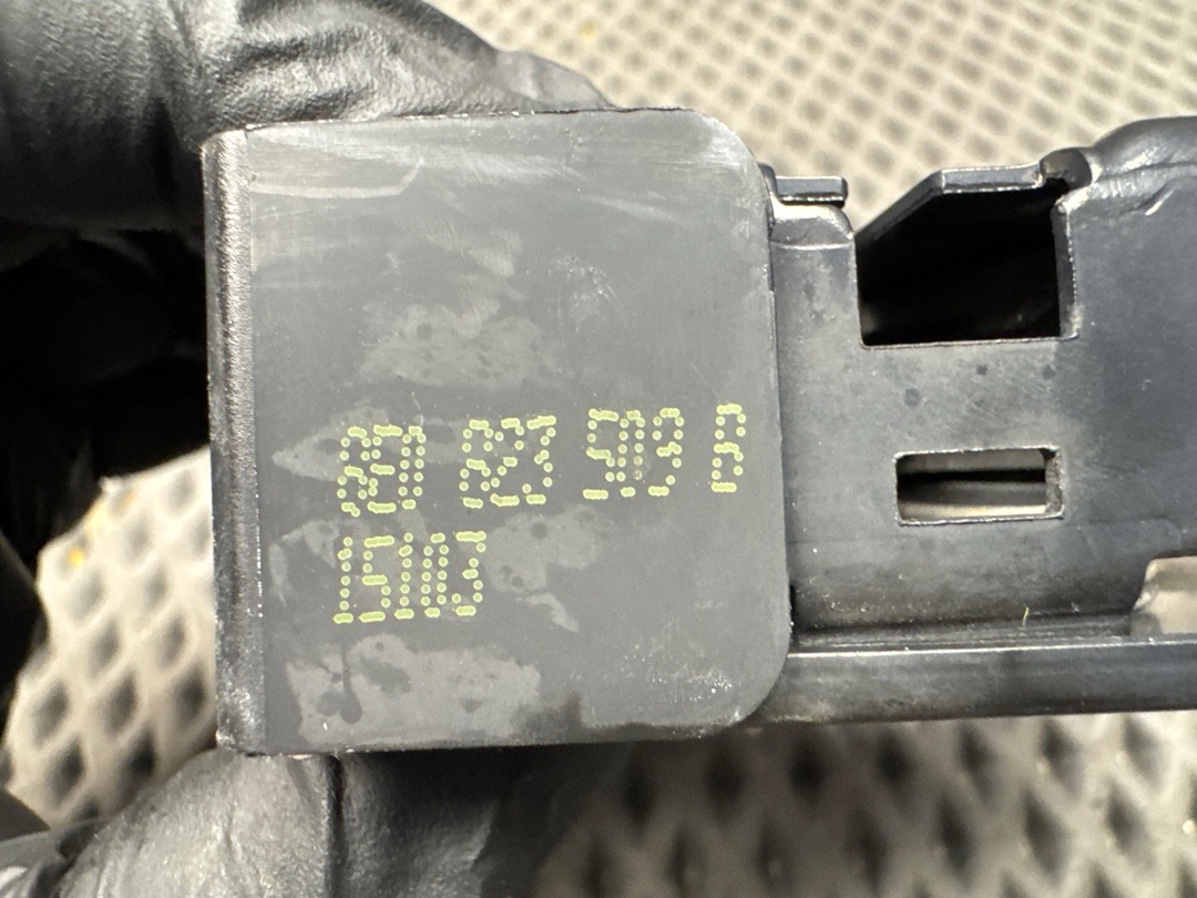 Замок капота, 1920 рублей, Красноярск