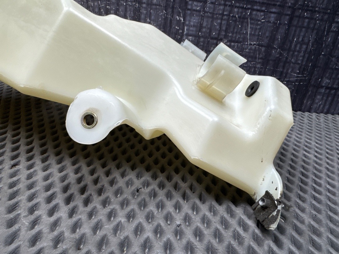 Бачок омывателя, 2960 рублей, Красноярск