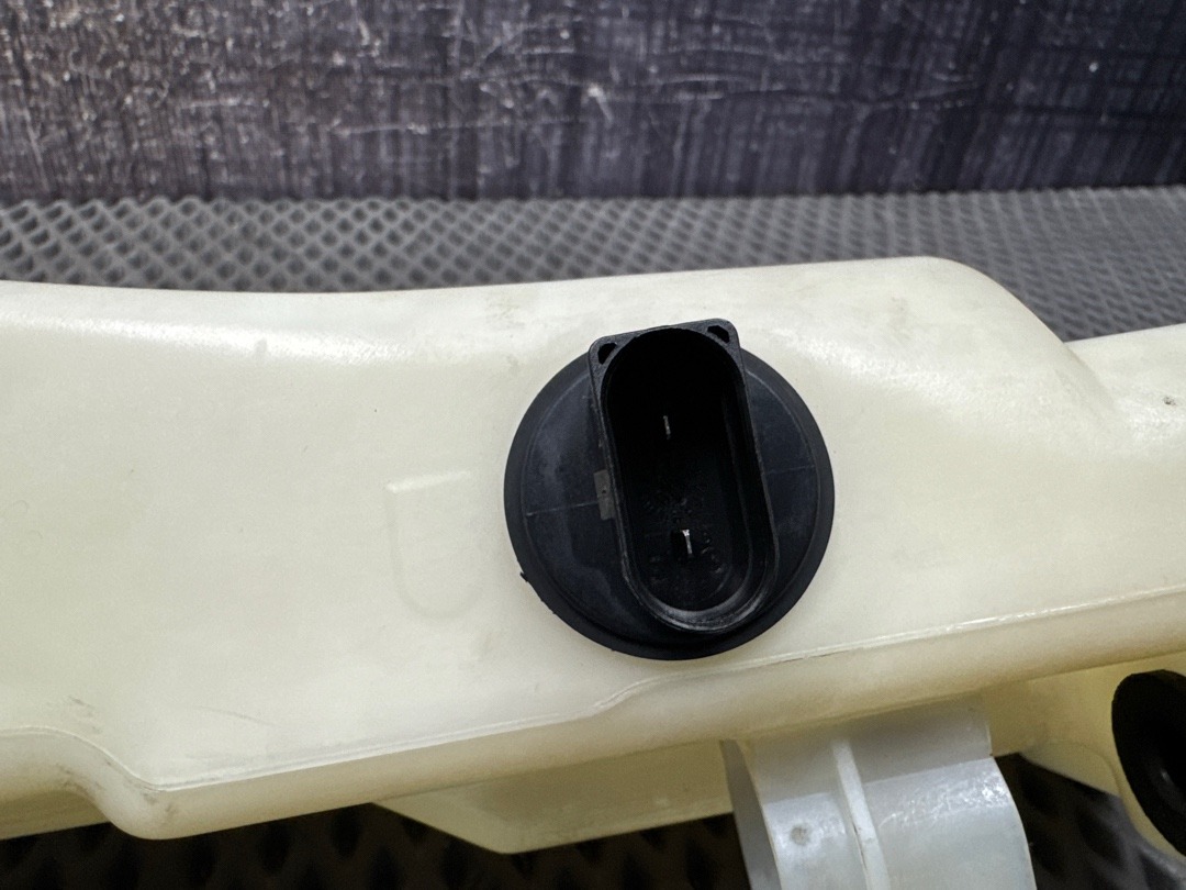 Бачок омывателя, 2960 рублей, Красноярск