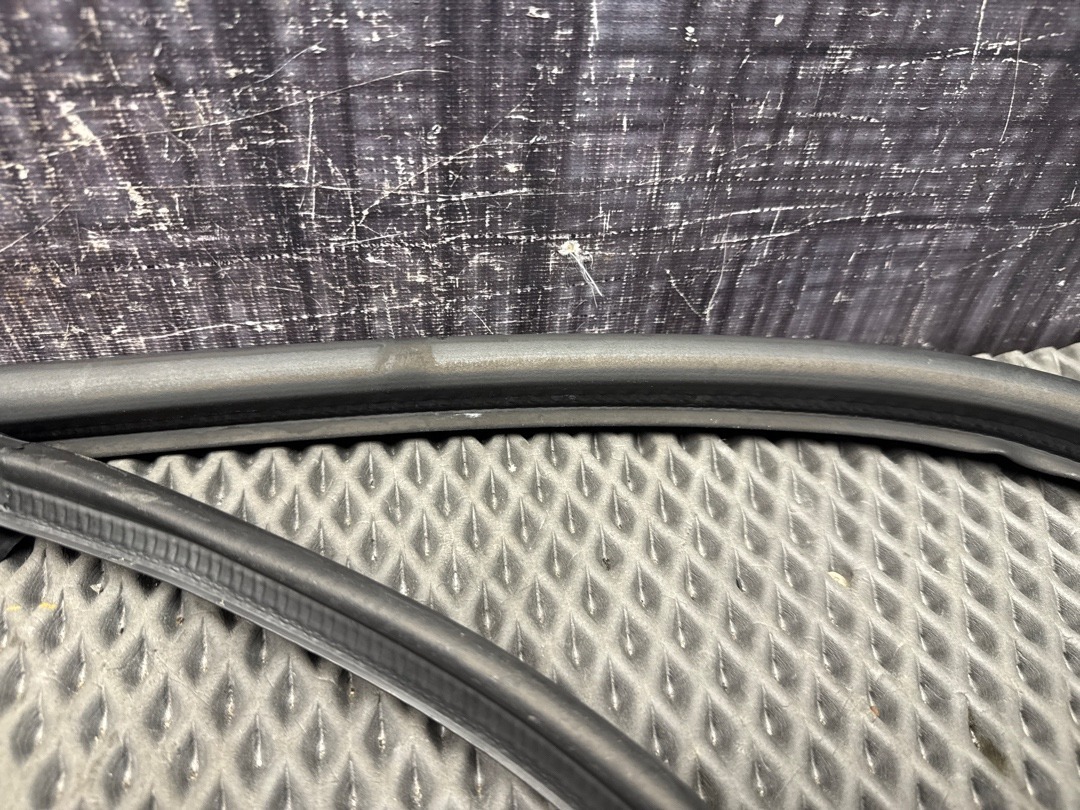 Подкапотный уплотнитель, 2720 рублей, Красноярск