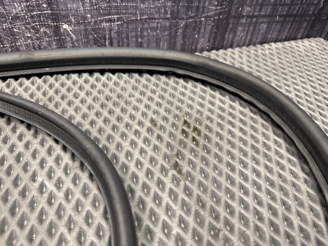 Подкапотный уплотнитель, 2720 рублей, Красноярск