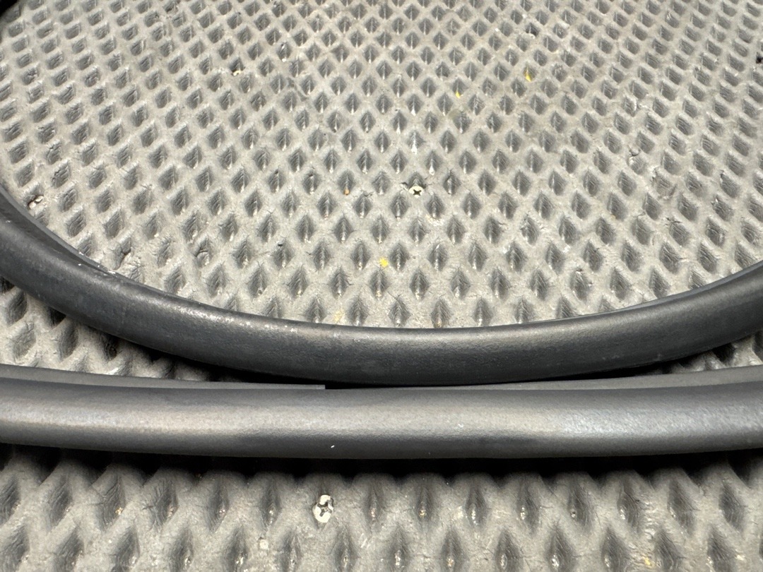 Подкапотный уплотнитель, 2720 рублей, Красноярск