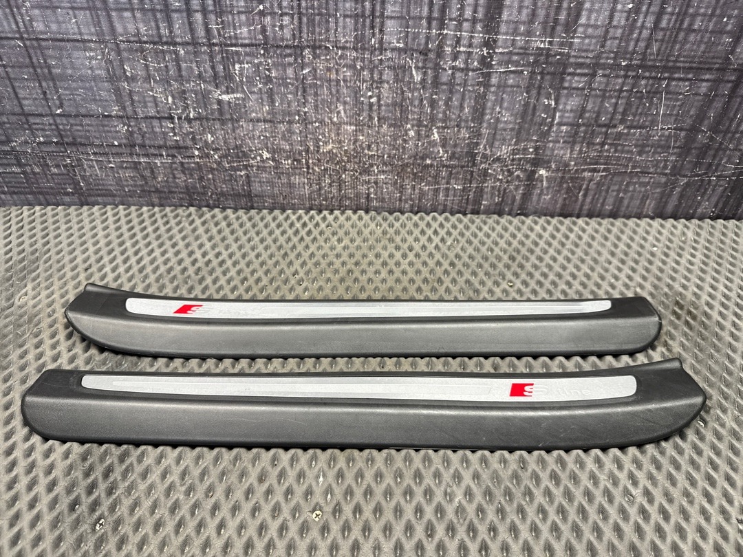 Комплект накладок на порог, 1800 рублей, Красноярск