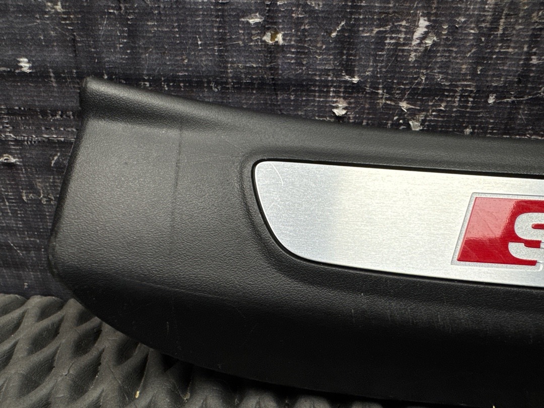 Комплект накладок на порог, 1800 рублей, Красноярск