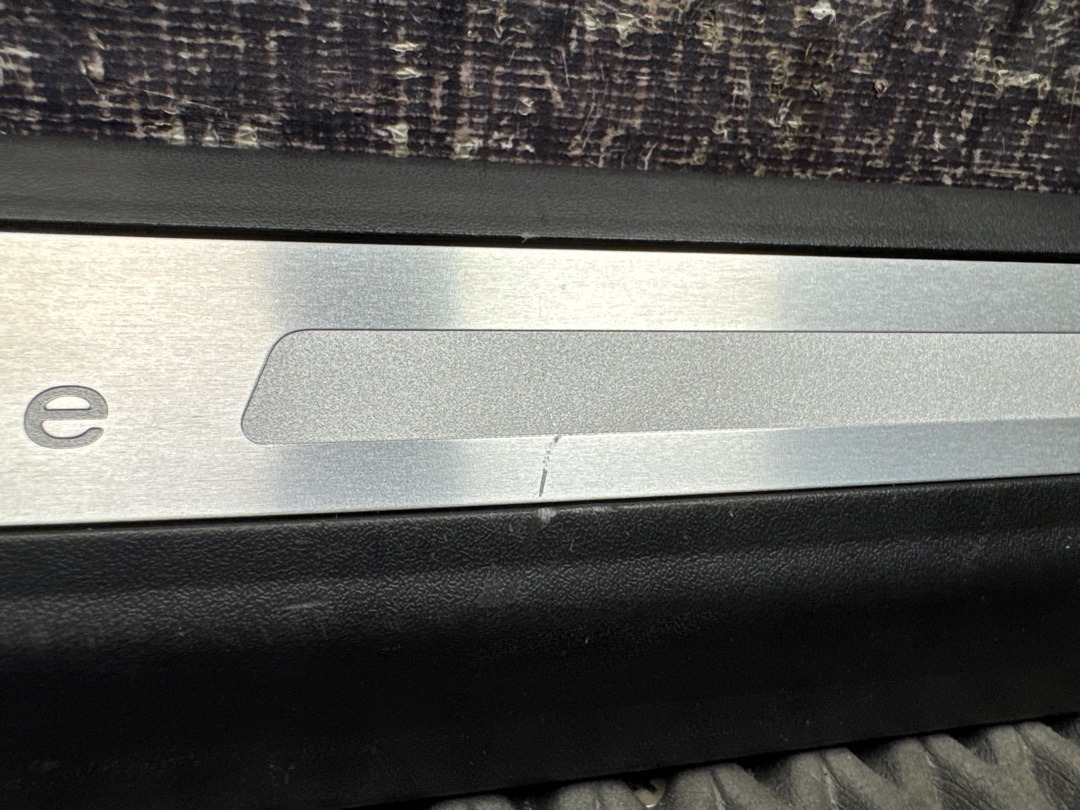 Комплект накладок на порог, 1800 рублей, Красноярск