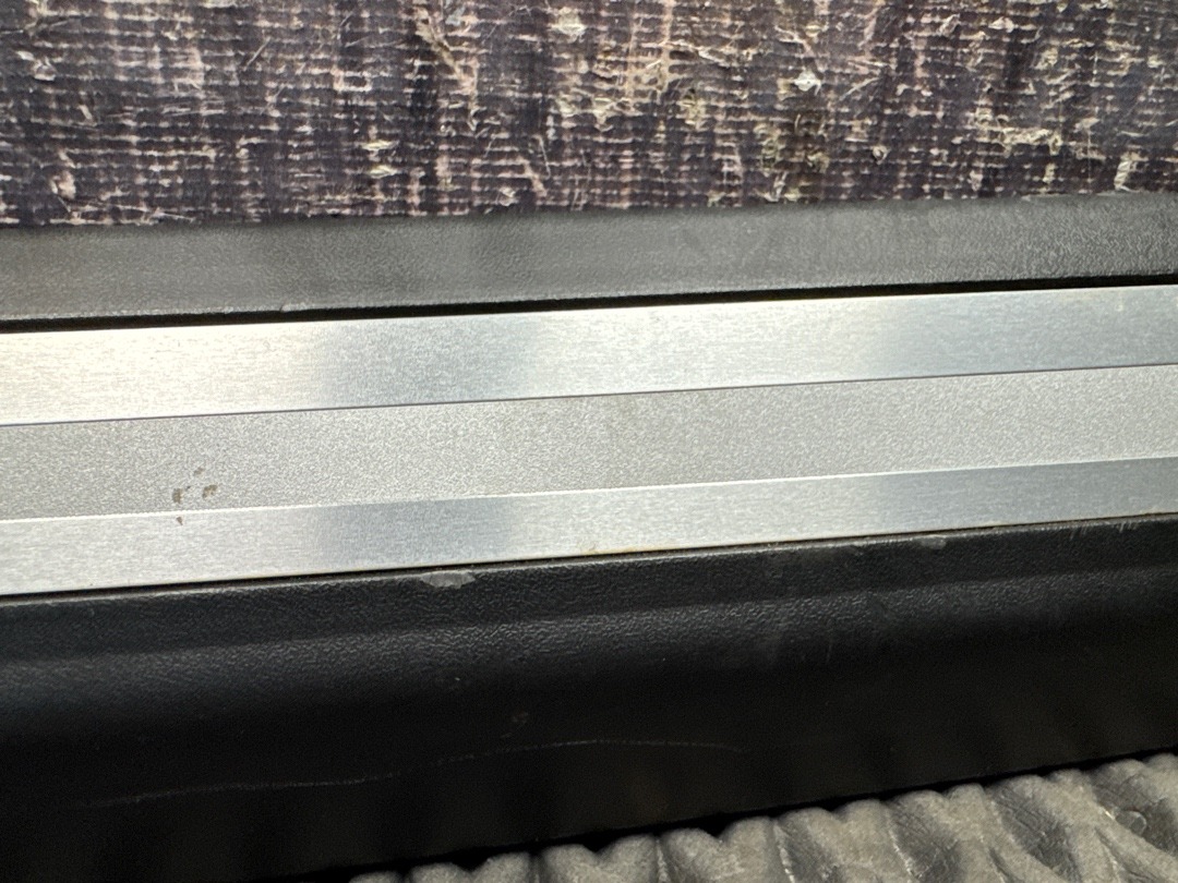 Комплект накладок на порог, 1800 рублей, Красноярск