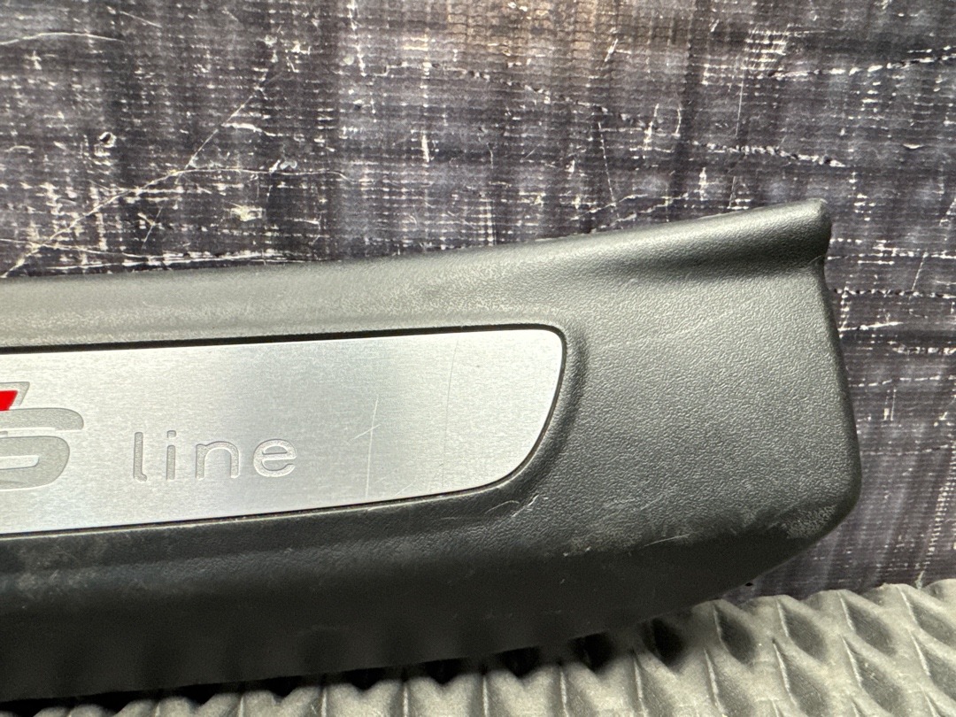 Комплект накладок на порог, 1800 рублей, Красноярск