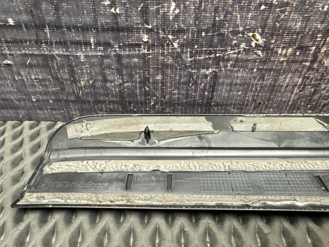 Комплект накладок на порог, 1800 рублей, Красноярск