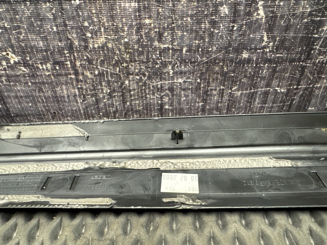 Комплект накладок на порог, 1800 рублей, Красноярск