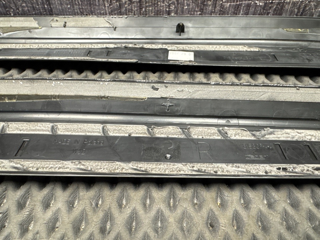 Комплект накладок на порог, 1800 рублей, Красноярск