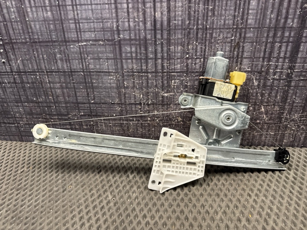 Стеклоподъемник, 2030 рублей, Красноярск