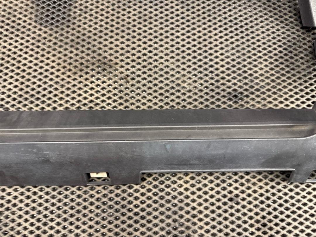 Комплект накладок на порог, 2360 рублей, Красноярск