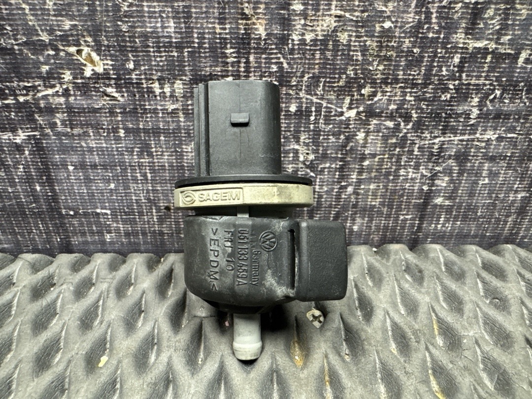 Клапан вентиляции топливного бака, 2760 рублей, Красноярск