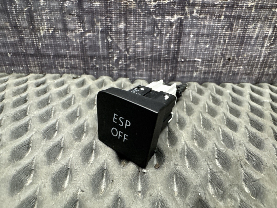 Кнопка ESP, 970 рублей, Красноярск