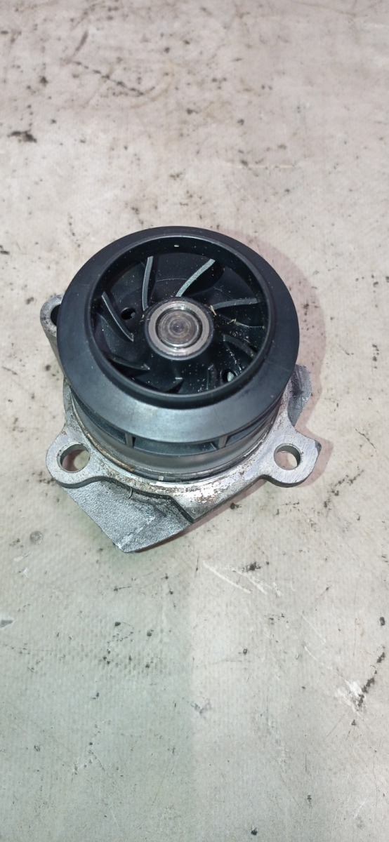 Водяная Помпа, 2500 рублей, Москва