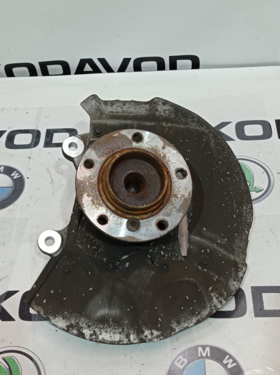 Кулак поворотный, 1700 рублей, Москва