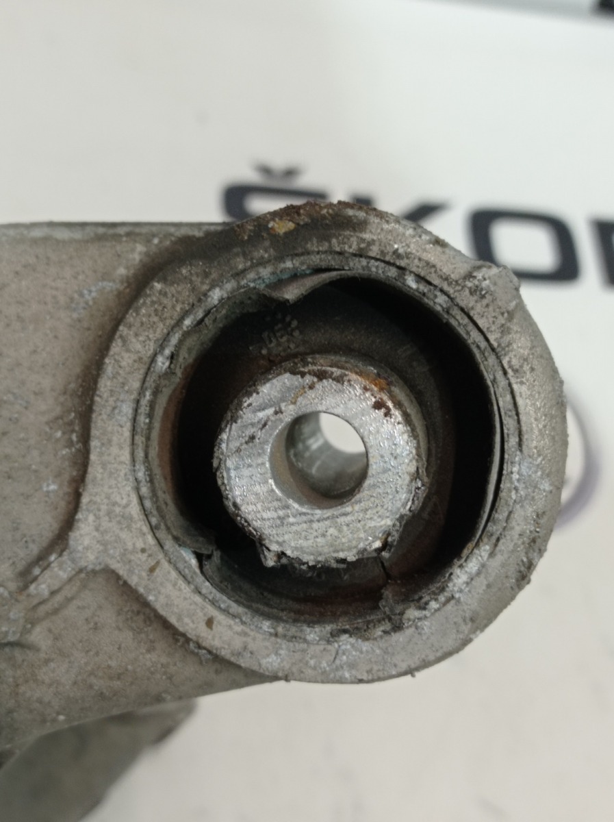 Рычаг нижний, 1000 рублей, Москва