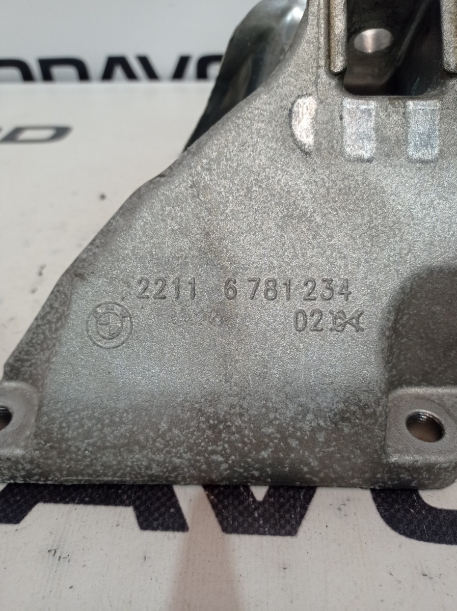 Кронштейн двигателя, 1000 рублей, Москва