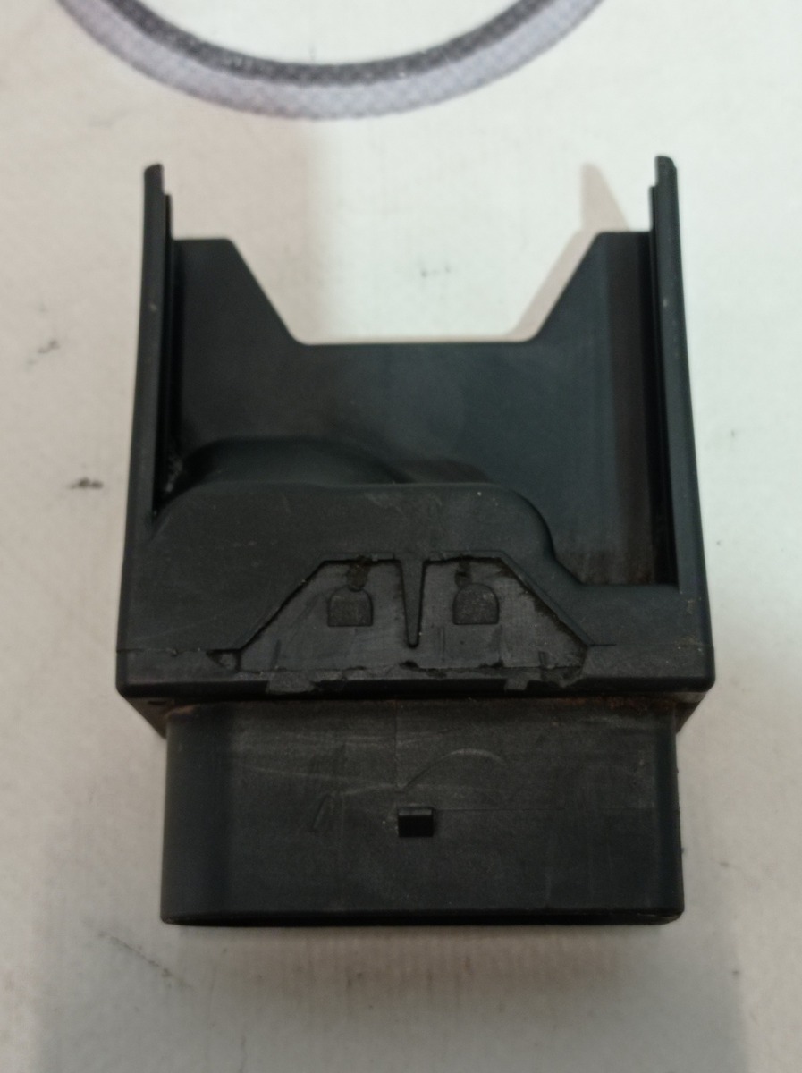 Реле бензонасоса, 1000 рублей, Москва