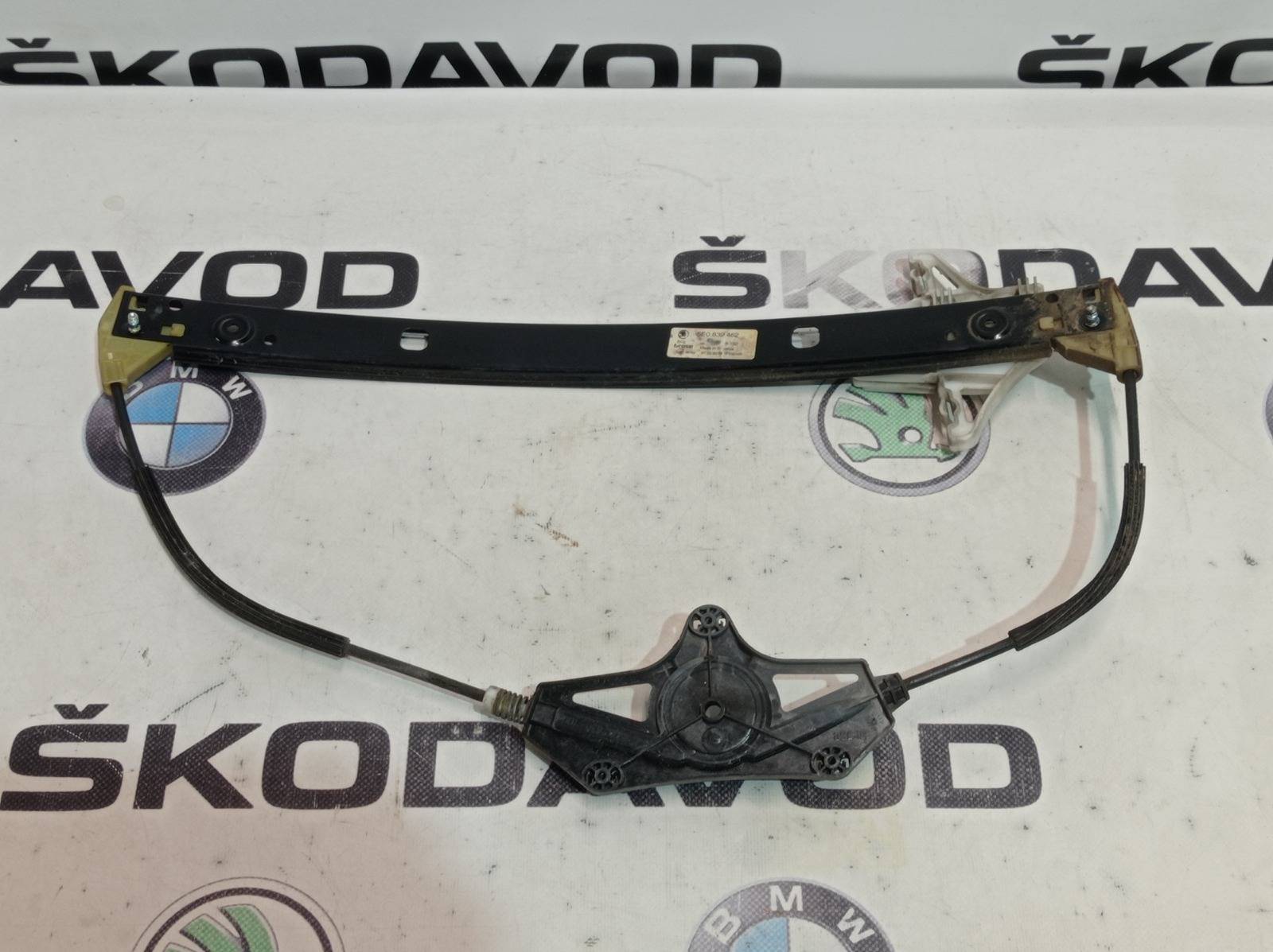 Стеклоподъемник, 500 рублей, Москва