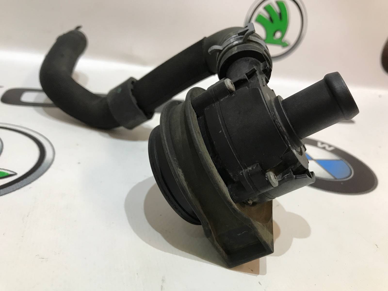 Дополнительная помпа, 2000 рублей, Москва