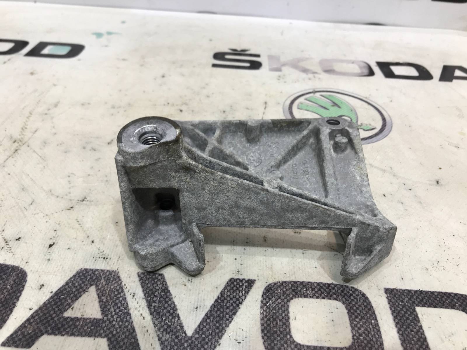 Кронштейн опоры двигателя, 500 рублей, Москва