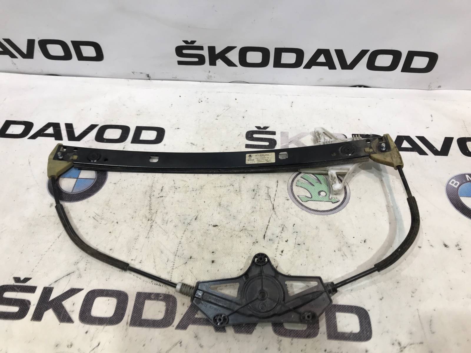 Стеклоподъемник, 500 рублей, Москва