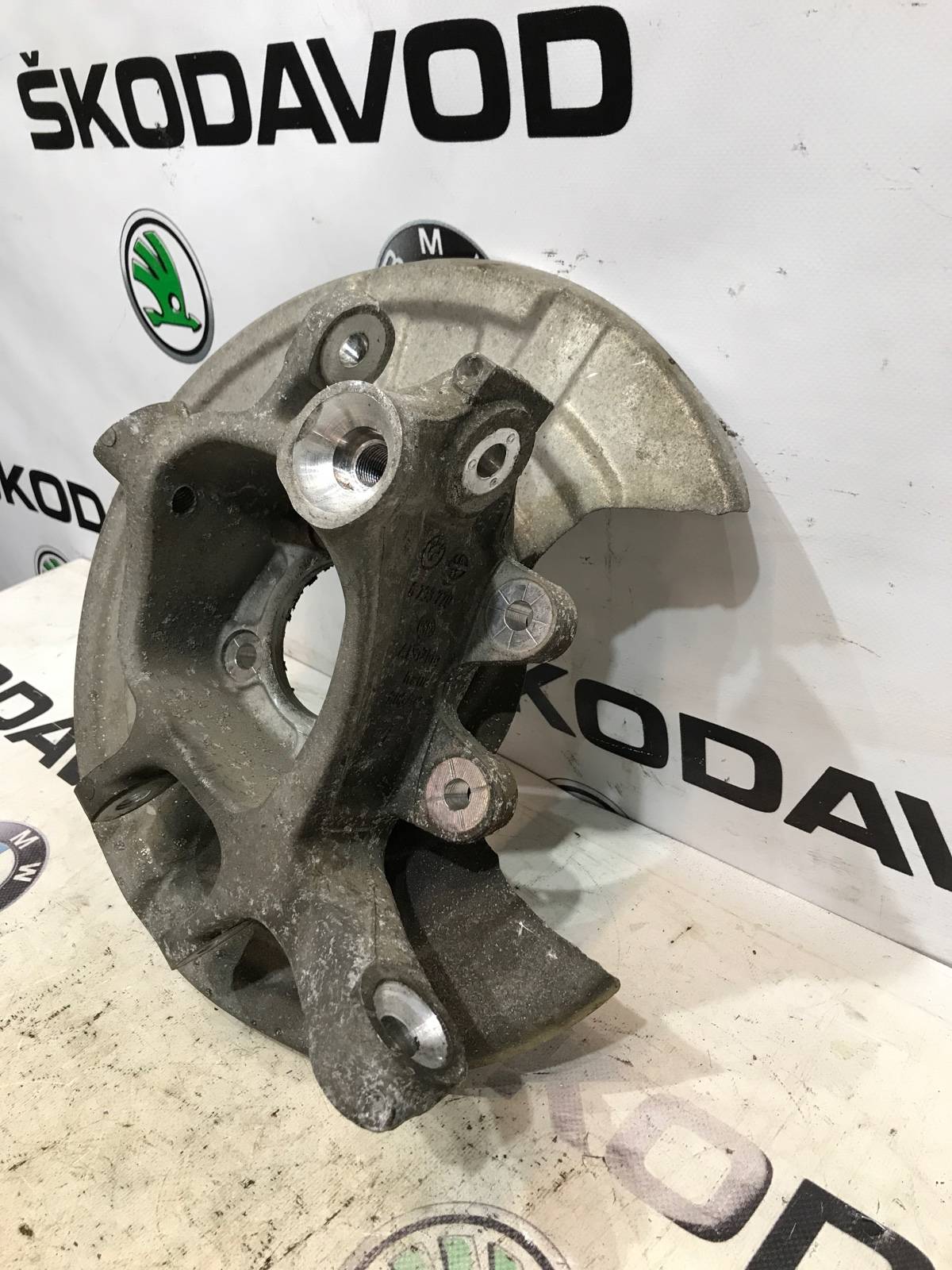 Кулак поворотный, 1000 рублей, Москва