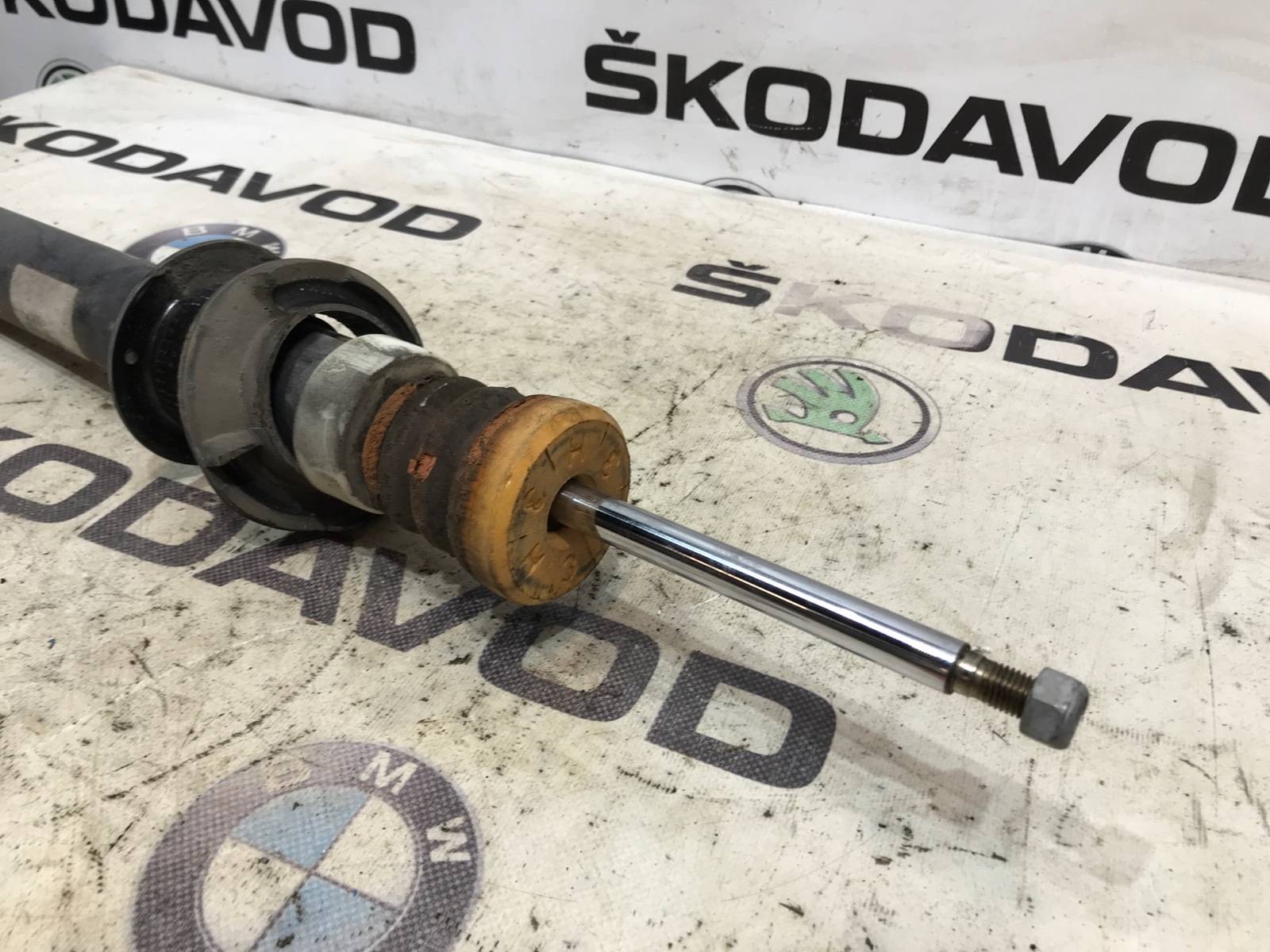 Амортизатор, 3500 рублей, Москва