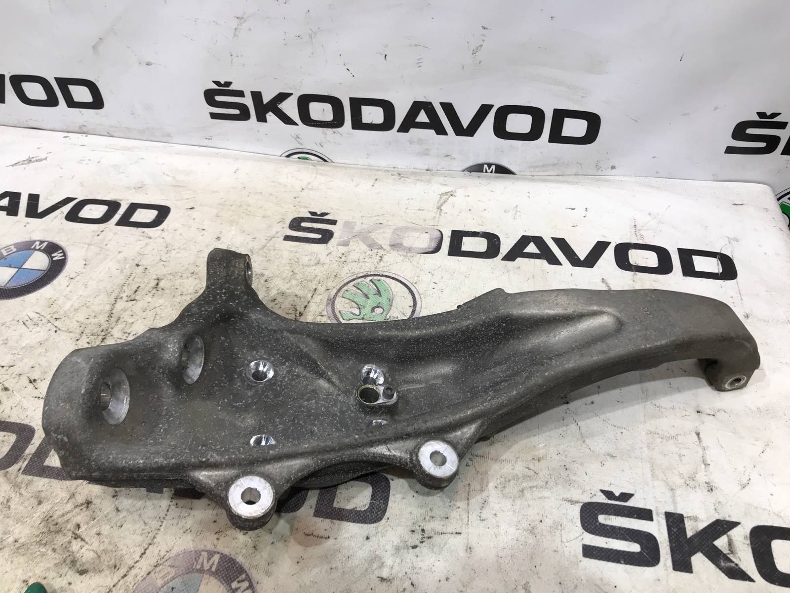 Кулак поворотный, 1000 рублей, Москва