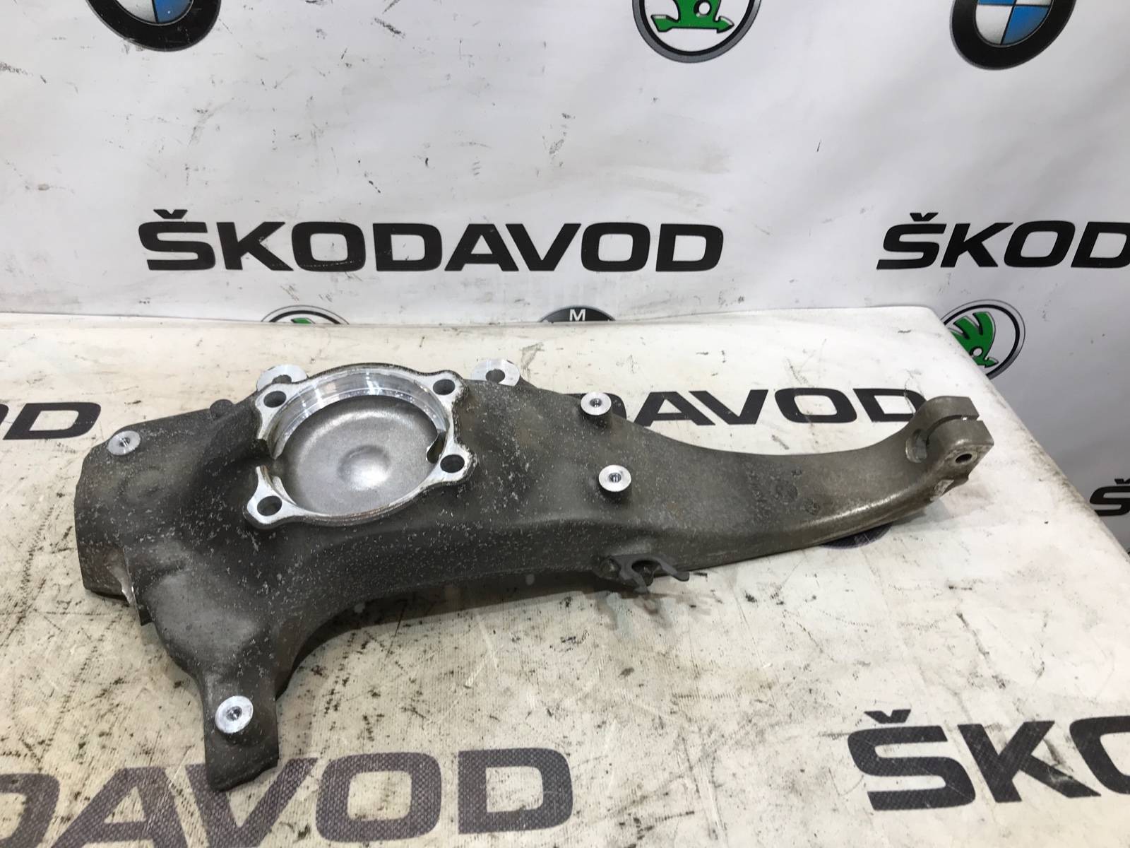 Кулак поворотный, 1000 рублей, Москва